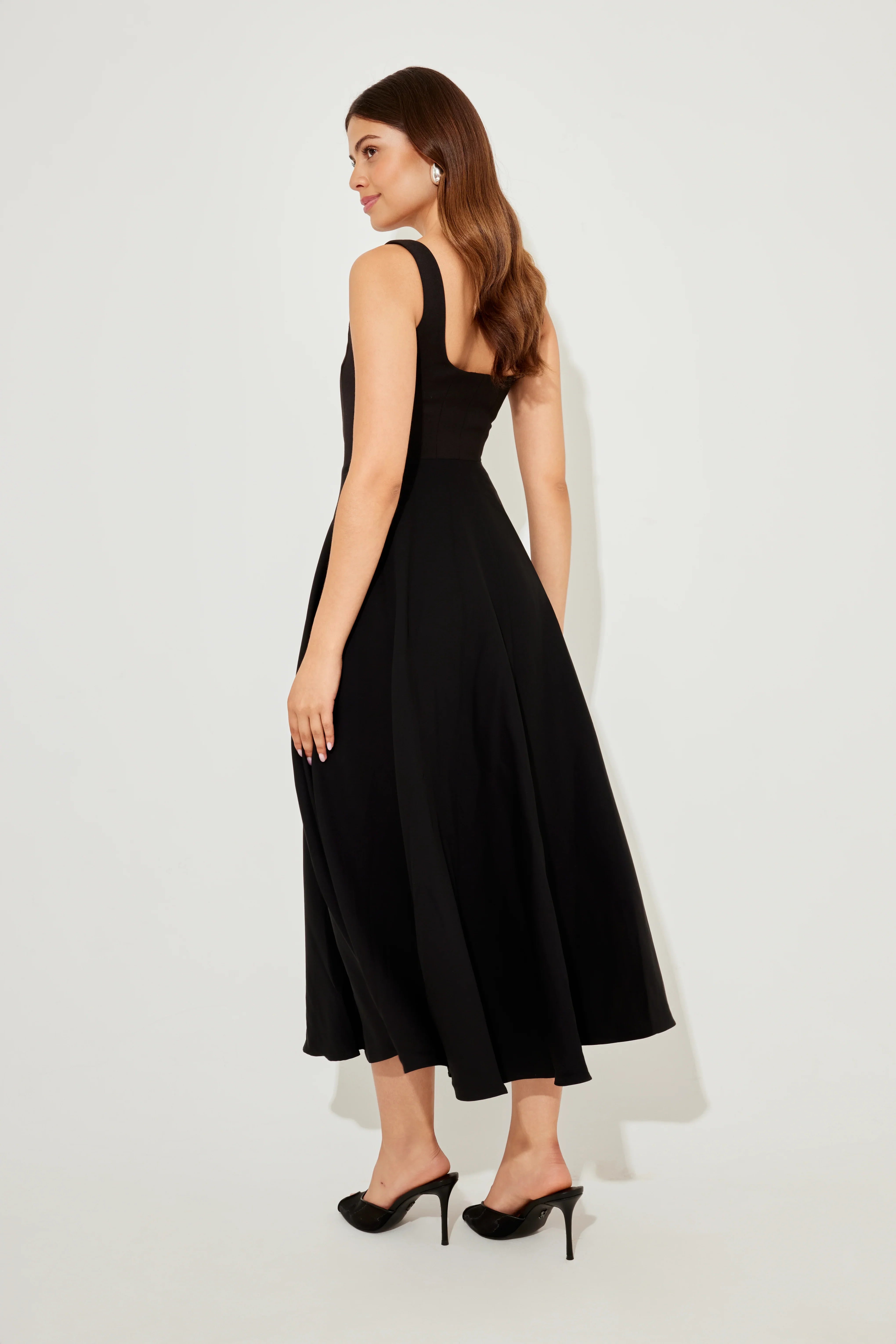 Solena – Parisian Flow Midi Dress