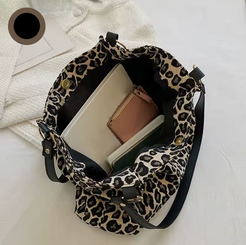 Chloë | Elegant Handbag