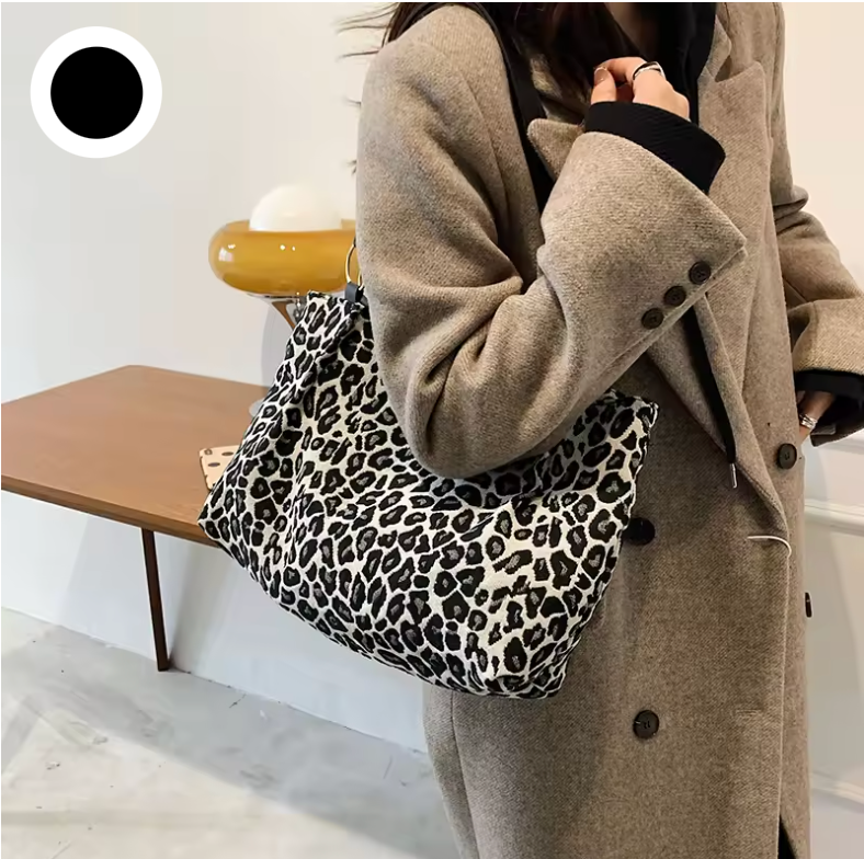 Chloë | Elegant Handbag