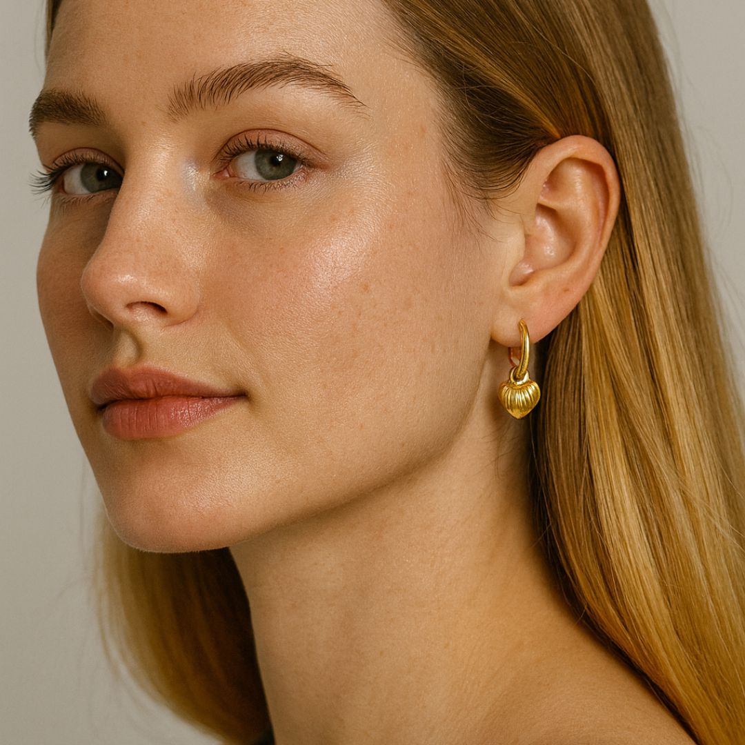Améliane | Heart Hoop Earrings