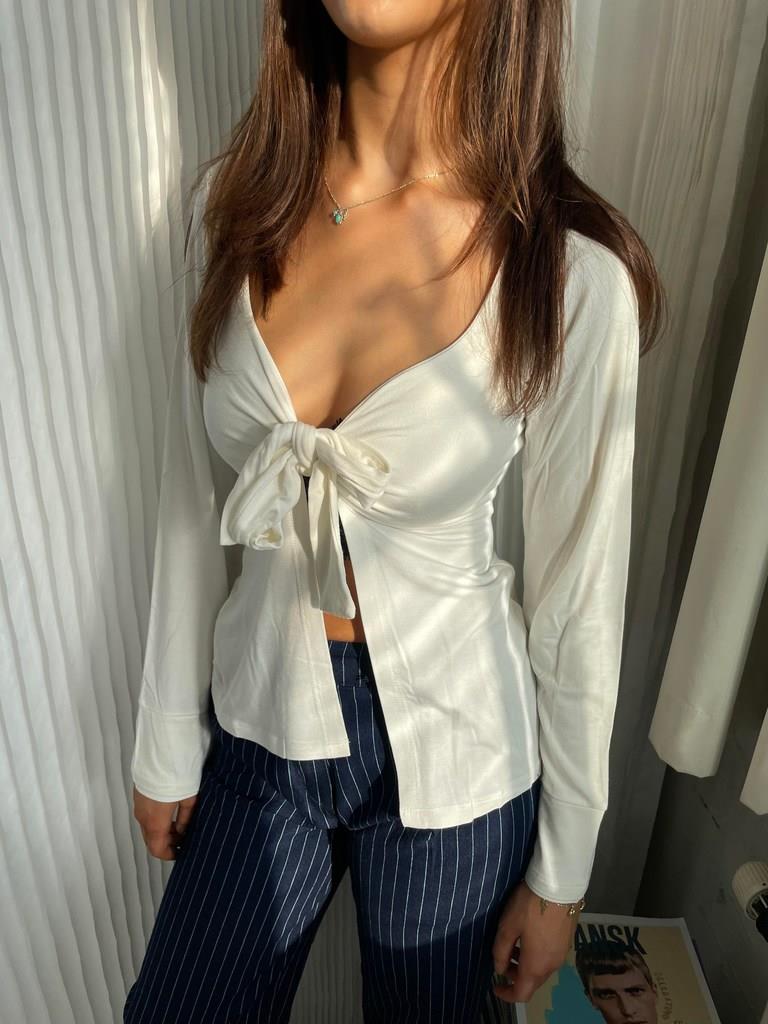 Evy | Feminine Fit Top
