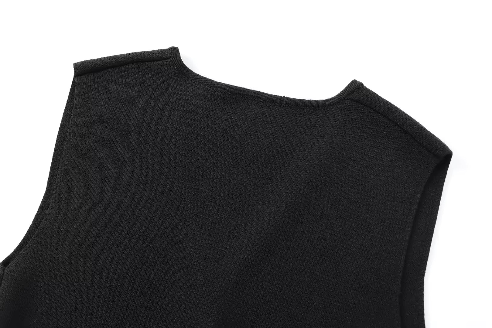 Salomé | Knitted Button Vest