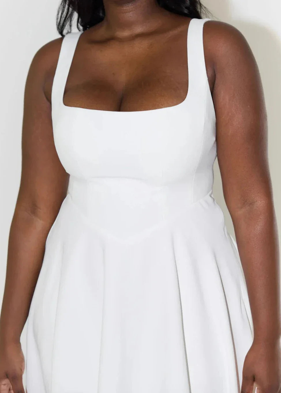 Solena – Parisian Flow Midi Dress